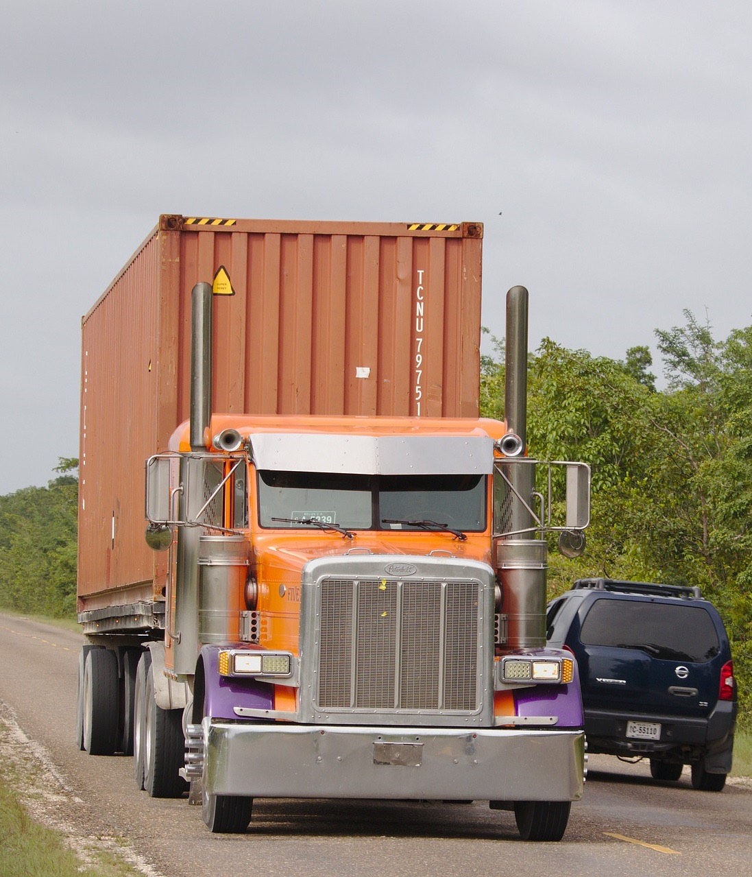 Full Truckload Delivery Fleet